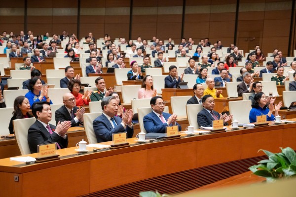 Quốc hội yêu cầu điều chỉnh phụ cấp, lương cơ sở, lương hưu, trợ cấp trong năm 2026